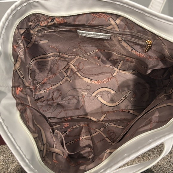 Montana West White Criss Cross Shoulder Bag with Gold Accents - Picture 8 of 11